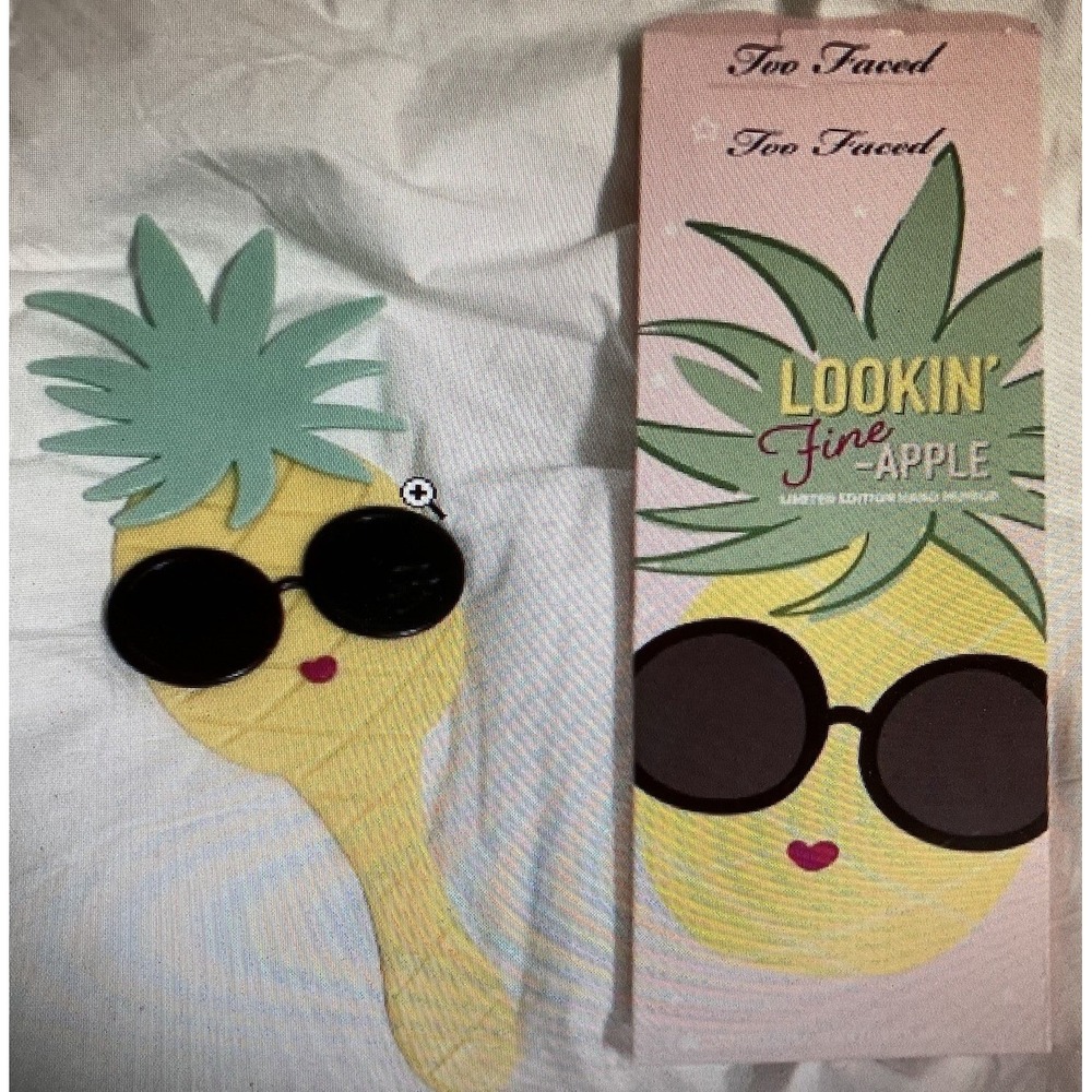 Too Faced Lookin' Fine-Apple Pineapple Hand Mirror Limited Edition 2018 NIB - Picture 10 of 11